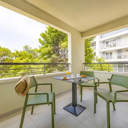 Apartment Beachfront Sunset Srzic