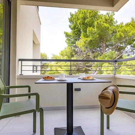 Apartment Beachfront Sunset Srzic Makarska
