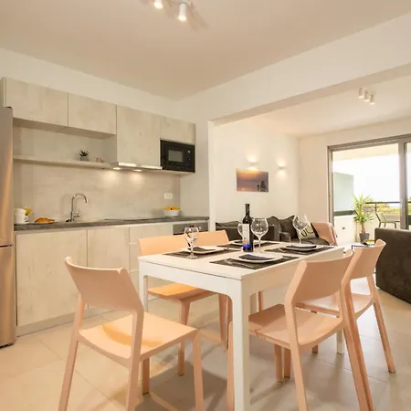 Apartment Beachfront Sunset Srzic